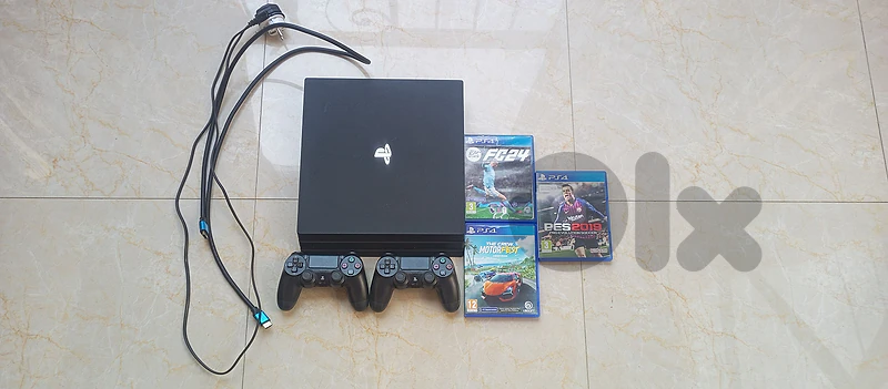 ps4 pro excellent condition