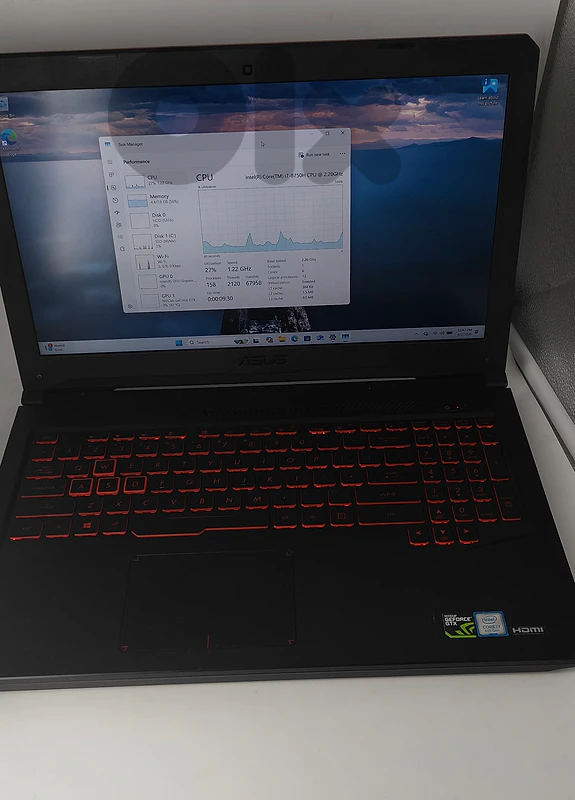 Asus FX80G Gaming Laptop