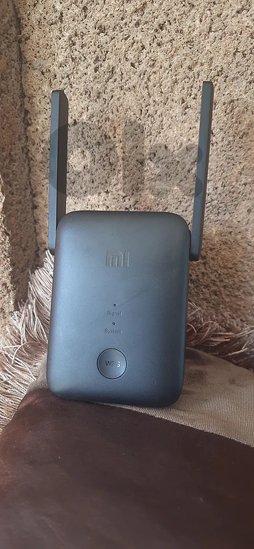 WIFI REPEATER EXTENDER TPLINK TENDA Xiaomi WIFI REPEATER EXTENDER TPLINK TENDA Xiaomi