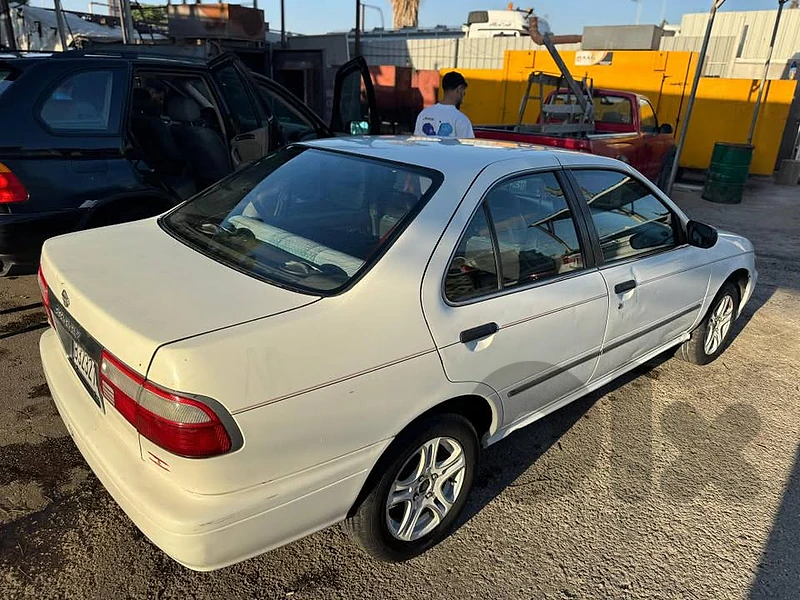Nissan sunny 1999