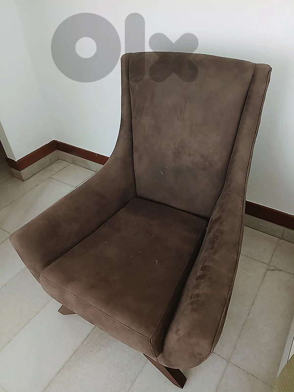 small sofa still new super confortable