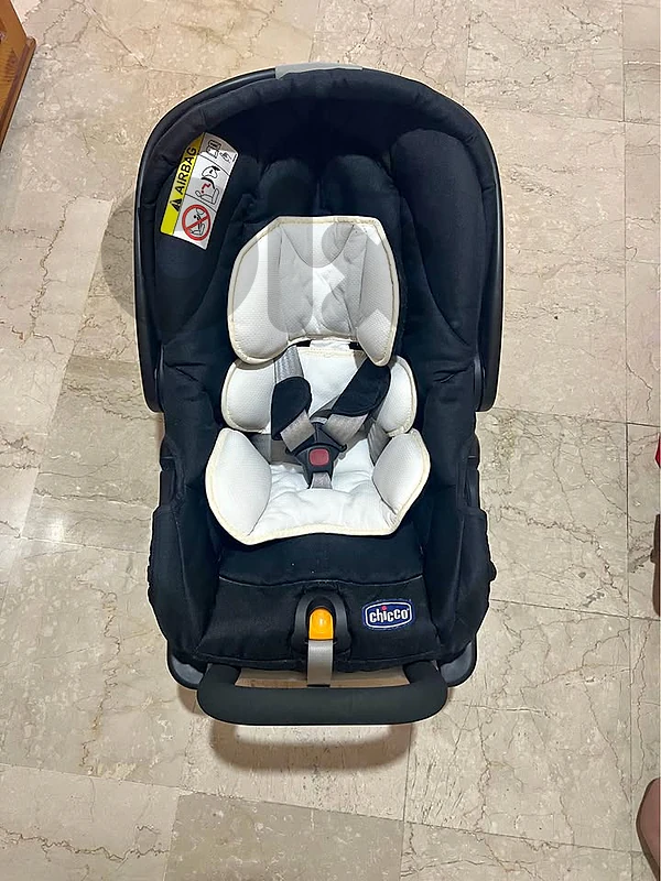 Chicco KeyFit infant car seat - great condition Chicco KeyFit infant car seat - great condition