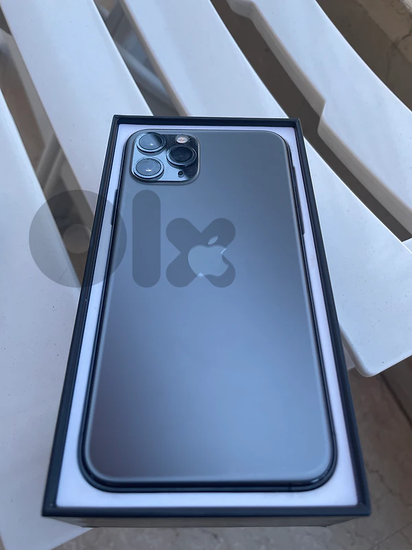 iphone 11 pro 64 gb battery 72% original screen  bdo jimrok 70358678