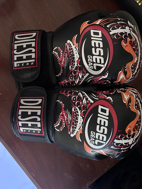 Diesel boxing gloves, 10 oz