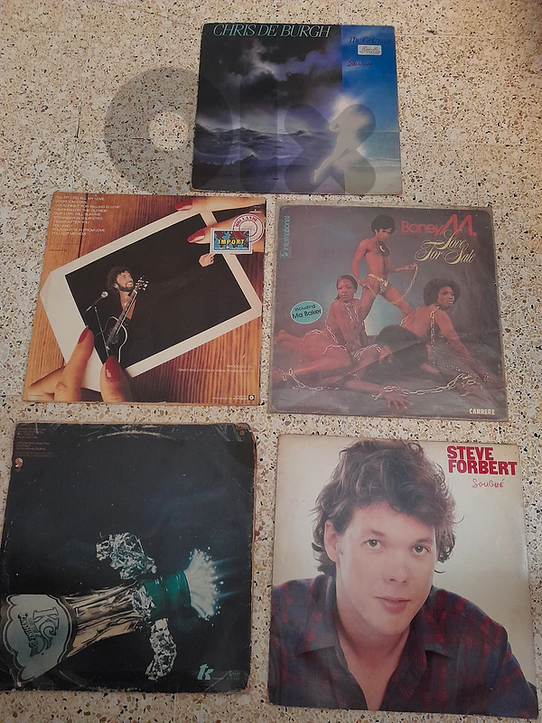5 vinyl b 4 $ .