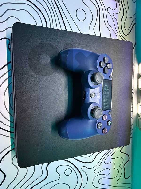 playstation 4 used like new