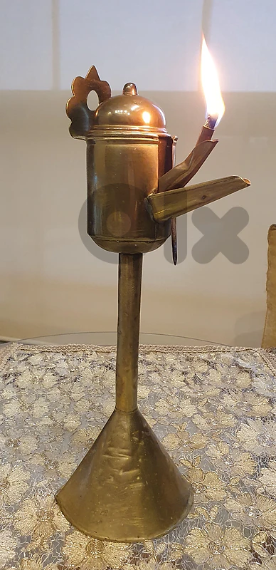 antique gasoline lux terned electric candel light  on. off 220 v
