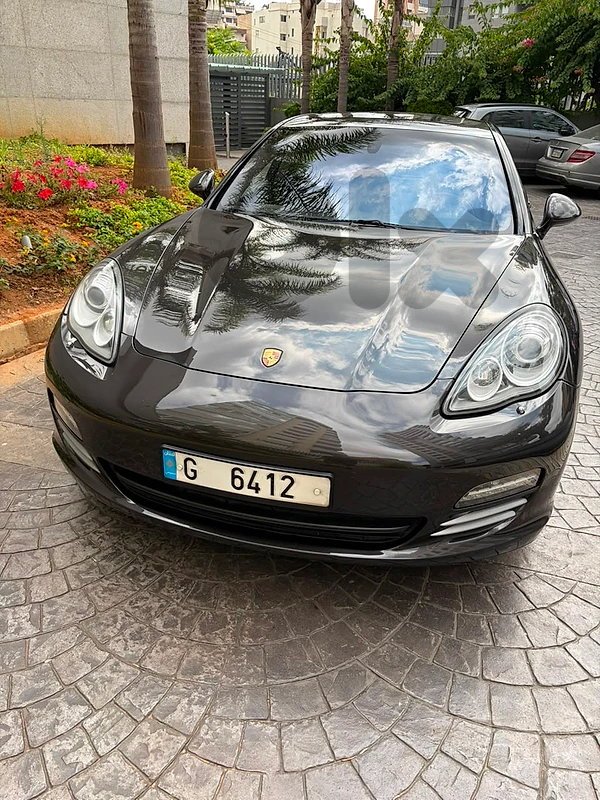 Porsche Panamera 4s (2010)