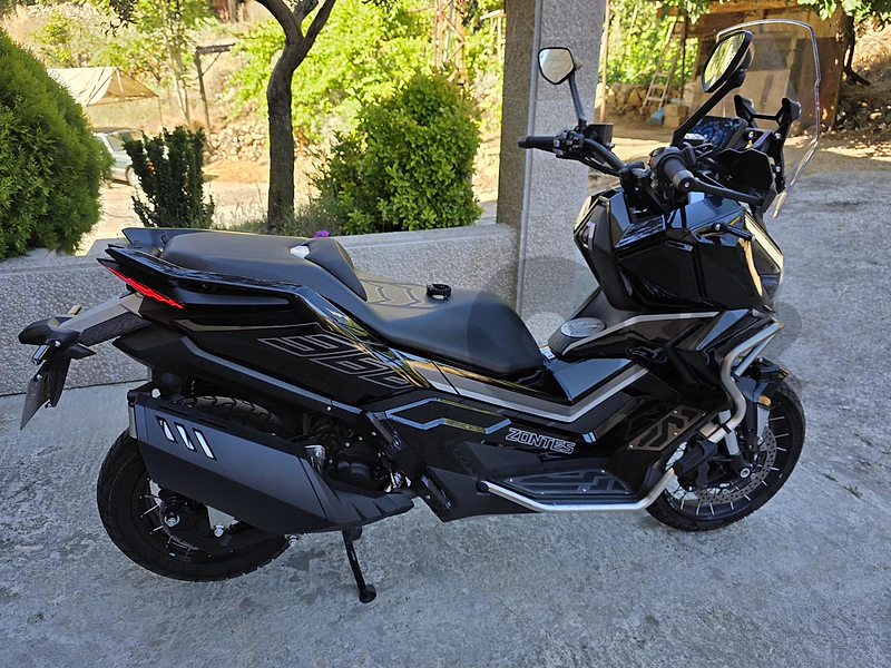 2025 Zontes 368G Adventure scooter.