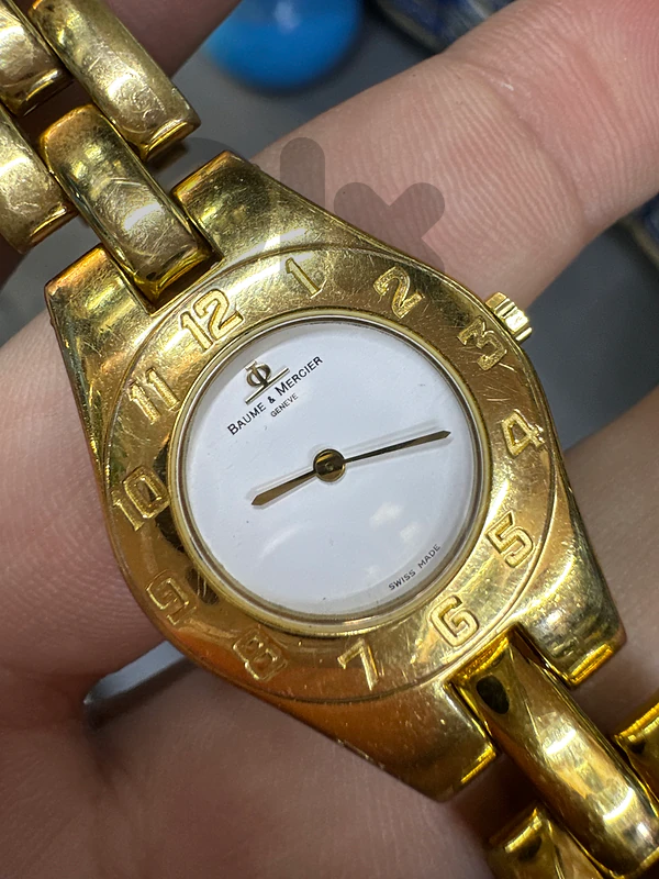 baume mercier original swiss made 300$