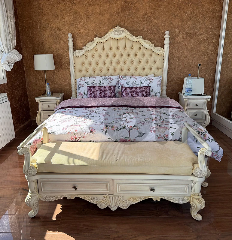 غرفة نوم خشب زين + mdf مع قشرة زين و مدهونة Polyurethane. غرفة نوم خشب زين + mdf مع قشرة زين و مدهونة Polyurethane.