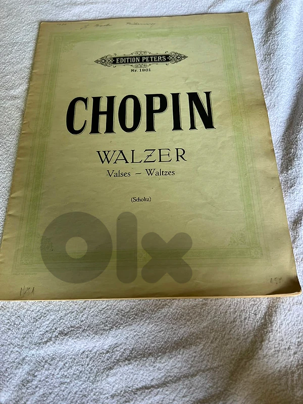 April: Western sheet music, Chopin Waltzes