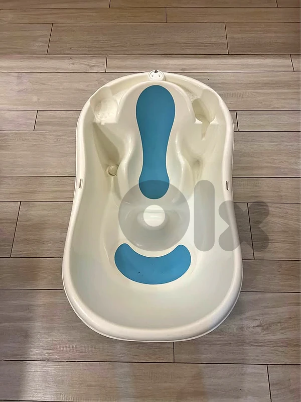 Baby & Toddler Bathtub – Excellent Condition
