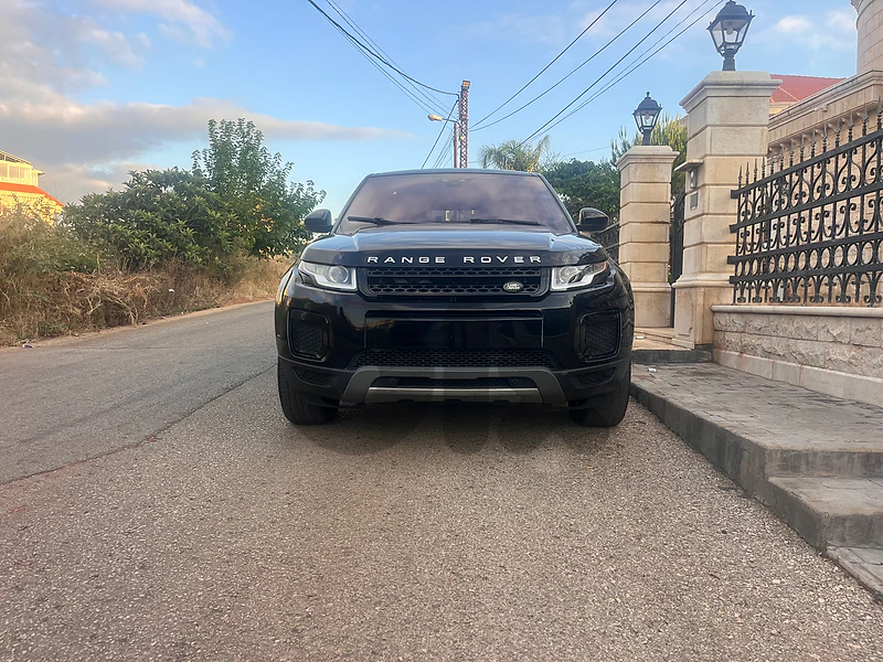 Land Rover Evoque 2018, clean car fax, super clean, full option.