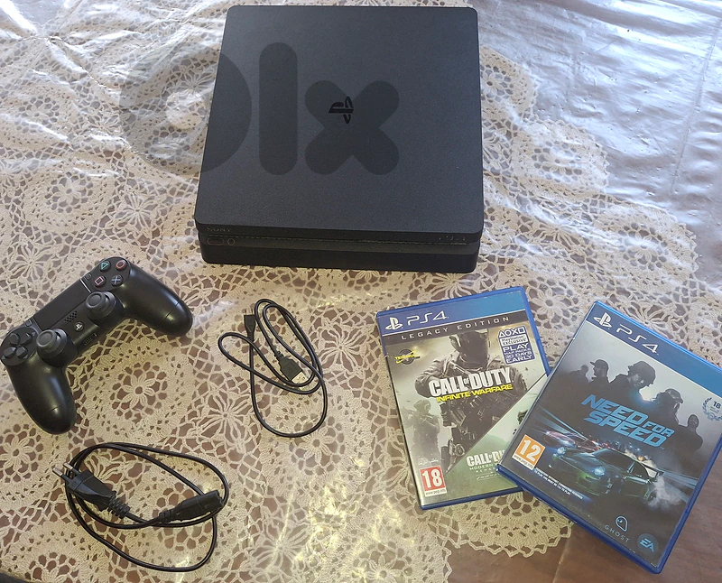 ps4 used (negotiable)