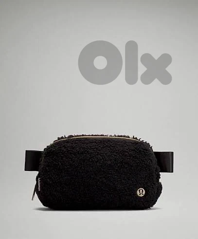 Lululemon limitred edition sherpa fleece  belt bag