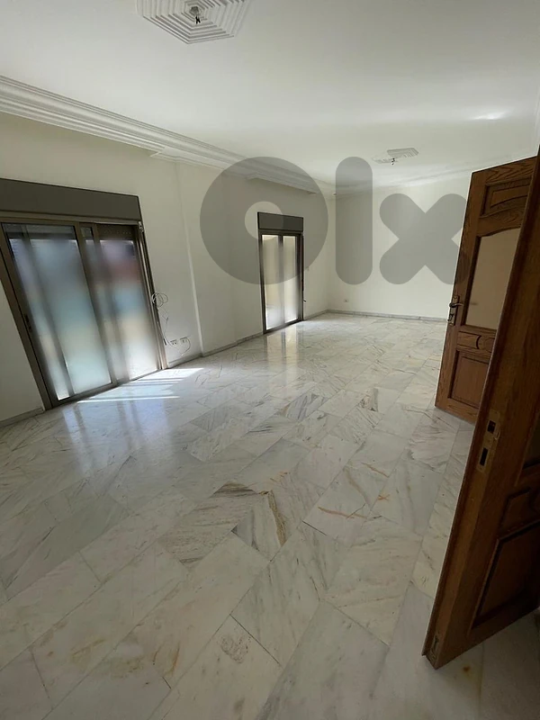 apartment for Sale in Khaldeh شقة للبيع في خلدة