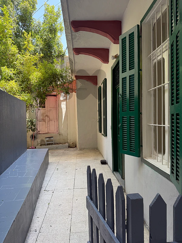 Traditional apartment with terrace for rent in Achrafieh.