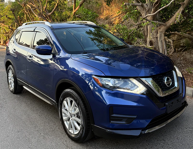 Nissan Rogue 2017 CLEAN CARFAX - SV AWD 59,000 miles Nissan Rogue 2017 CLEAN CARFAX - SV AWD 59,000 miles