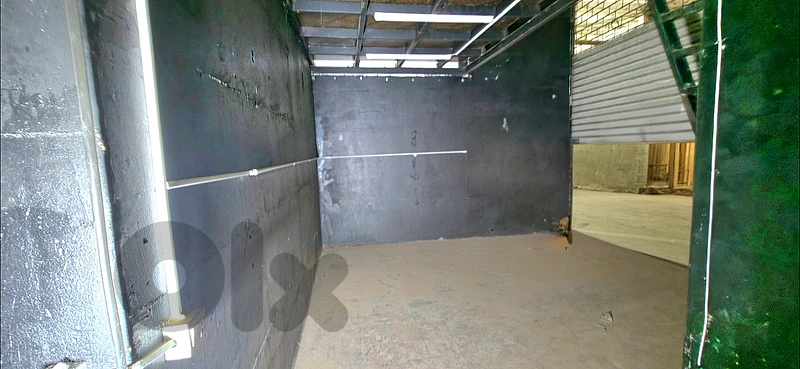 Maten Naher Al Mote Garage For Sale Industrial Building City