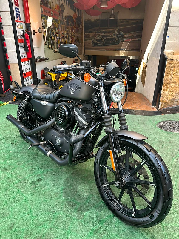 Harley Davidson Iron 883