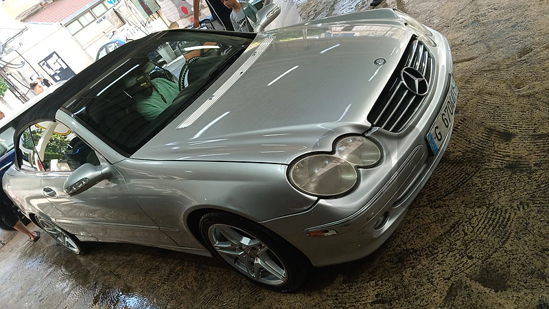 Mercedes-Benz CLK-Class 2005 clk 320