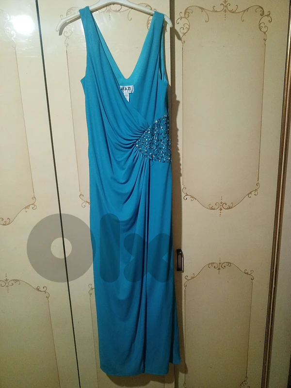 فستان سهرة