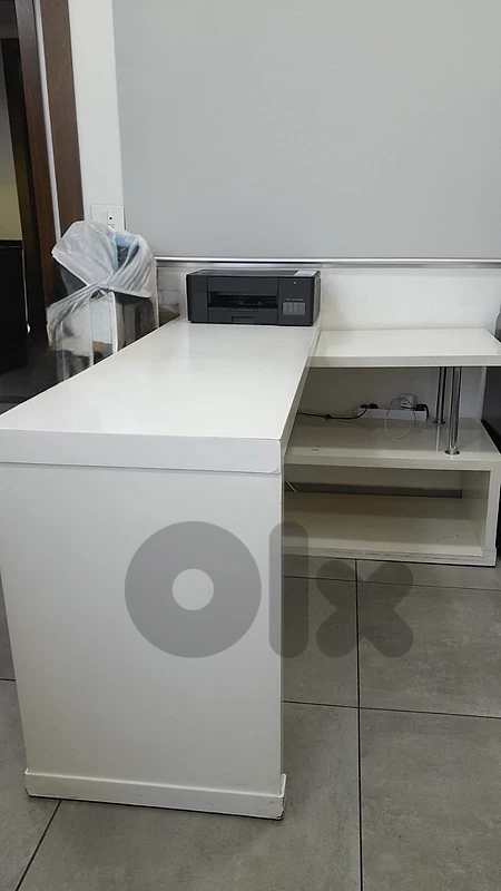 office tables