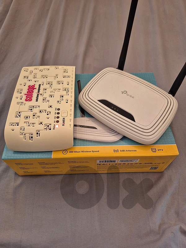 Router + mini ups