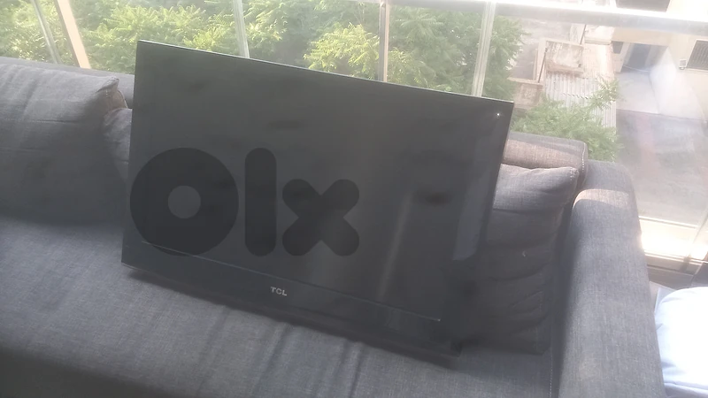 تلفزيون ٣٢ إنش حاله ممتازهTv TCL
