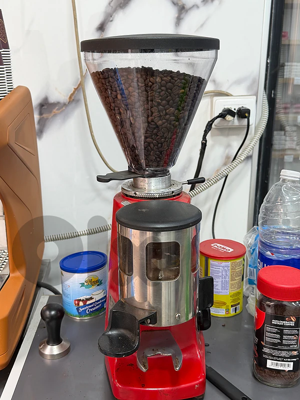 ماكنه اكسبرس رانشيلو clas 5usb مع مطحنه mazzer نضاف