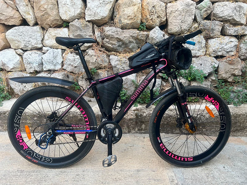 Mountain Bike – Excellent Condition Mountain Bike – Excellent Condition