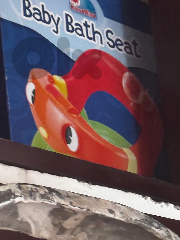 bathing seat from 8months to 1.5y old bathing seat from 8months to 1.5y old