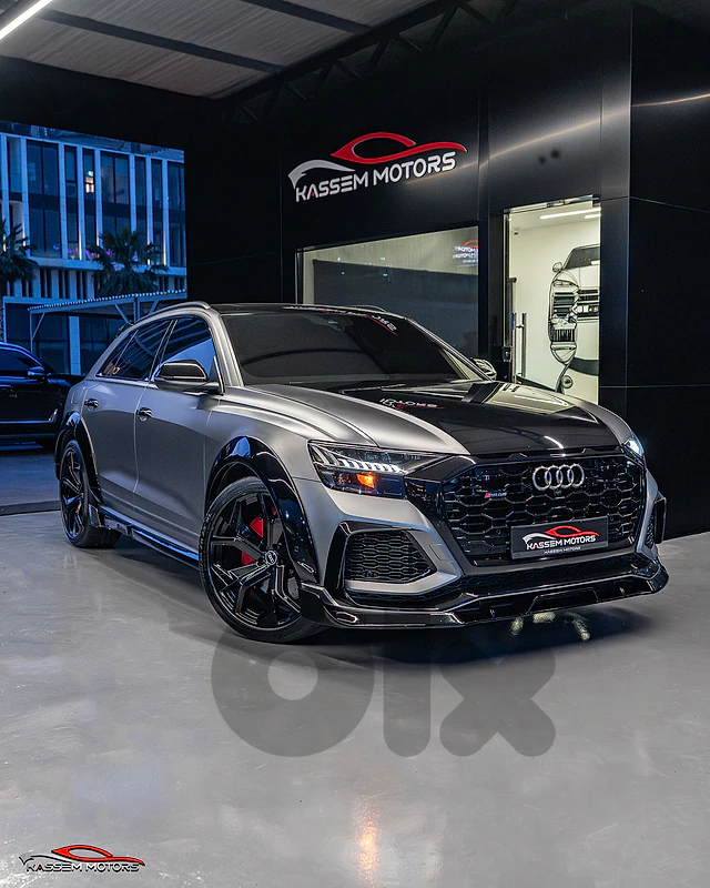 2022 Audi RSQ8, 19,000 km only!!