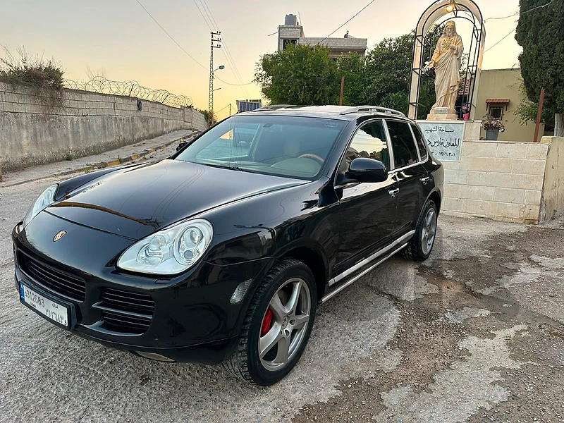 Porsche Cayenne 2006 v8