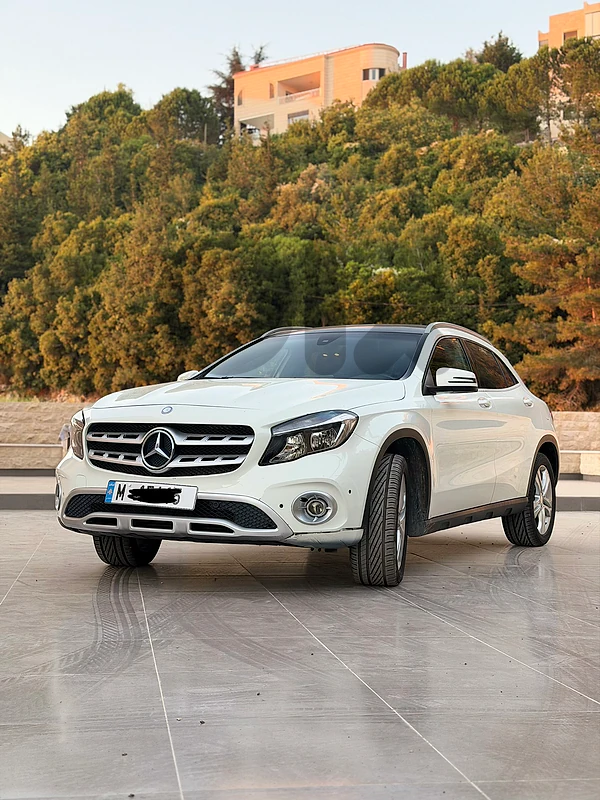 Mercedes-Benz GLA-Class 2017 Mercedes gla 250 2017!! super clean