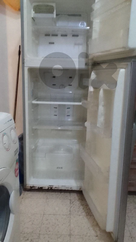 160/60/60 Samsung refrigerator 160/60/60 Samsung refrigerator