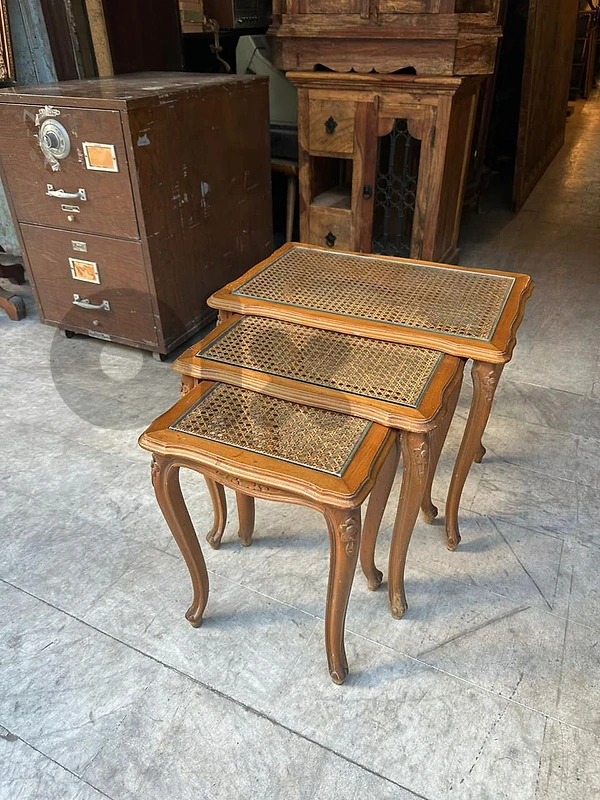Frensh table gigon louix XV canné