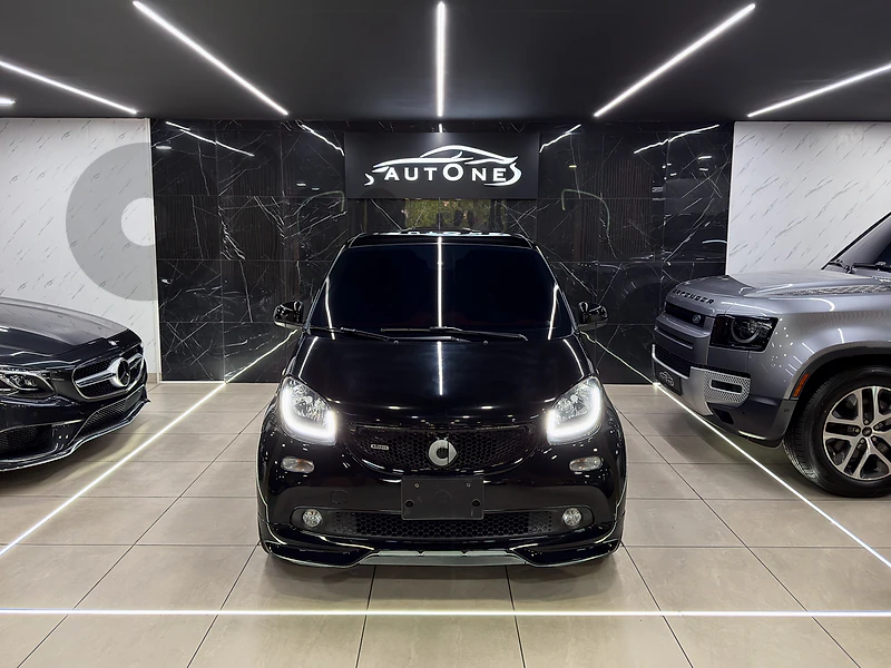 2017 Smart Forfour (Company Source TGF)