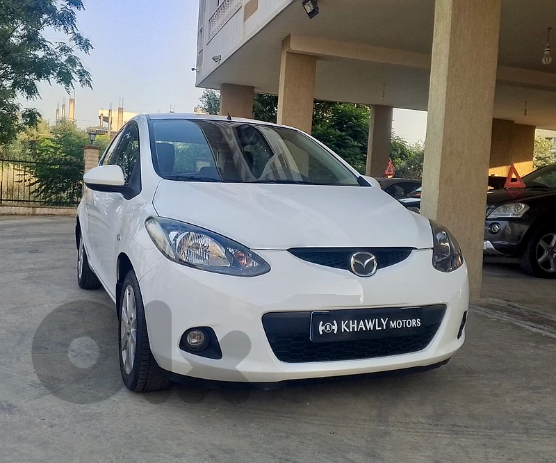 Mazda 2 ANB source 1 owner!!