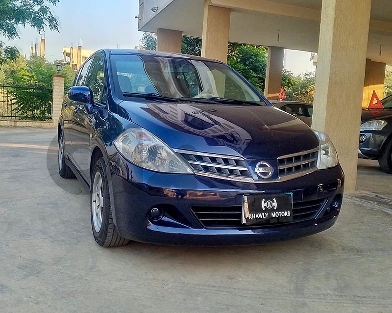 Nissan Tiida 1 owner full options!!