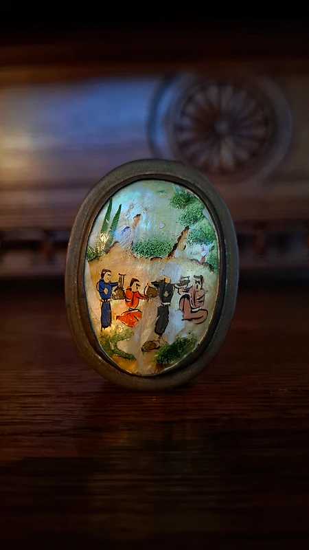Rare 19th-Century Persian Snuff Box

with Hand-Painted Nacre Miniature