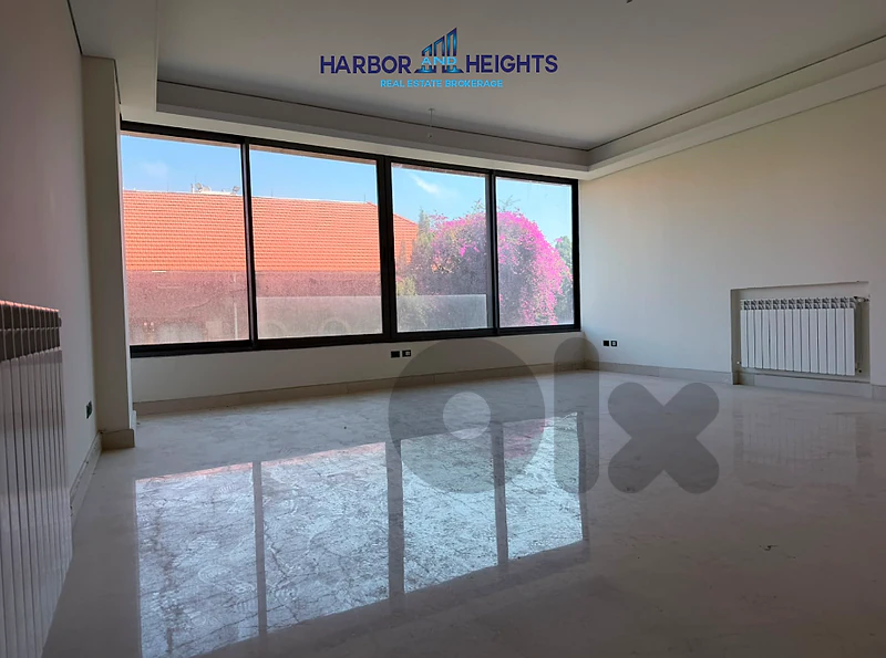 Apartment for Sale in Ras Beirut - شقة للبيع في رأس بيروت
