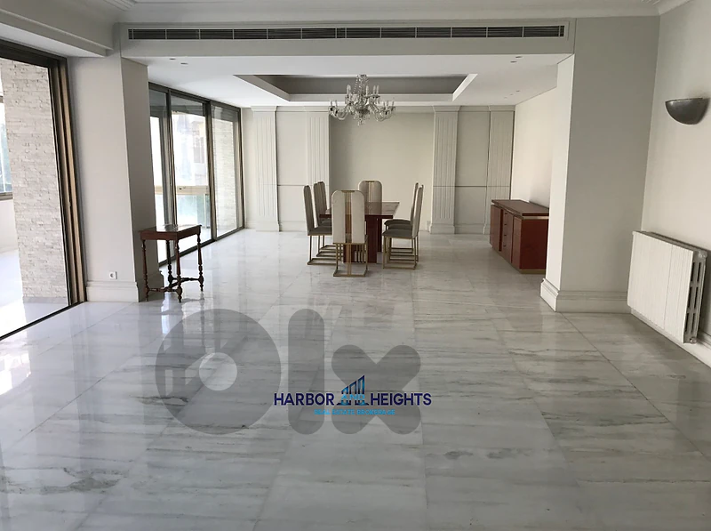 Apartment for Rent in Achrafieh - شقة للإيجار في الأشرفية