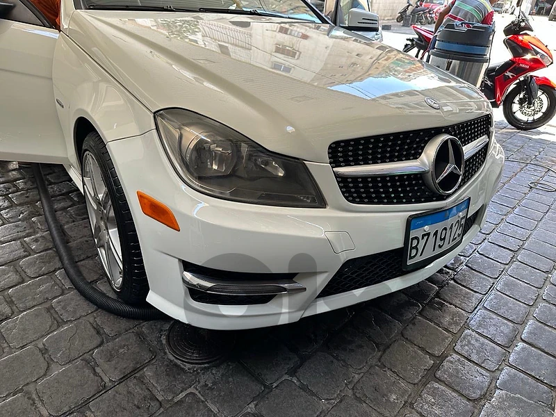 مرسيدس بنز سي-كلاس 2012 c350