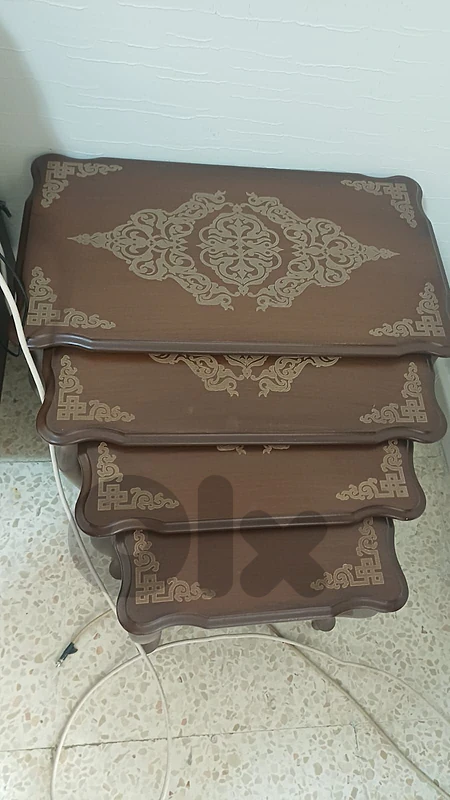 طقم طاولات ٤ قطع جديد