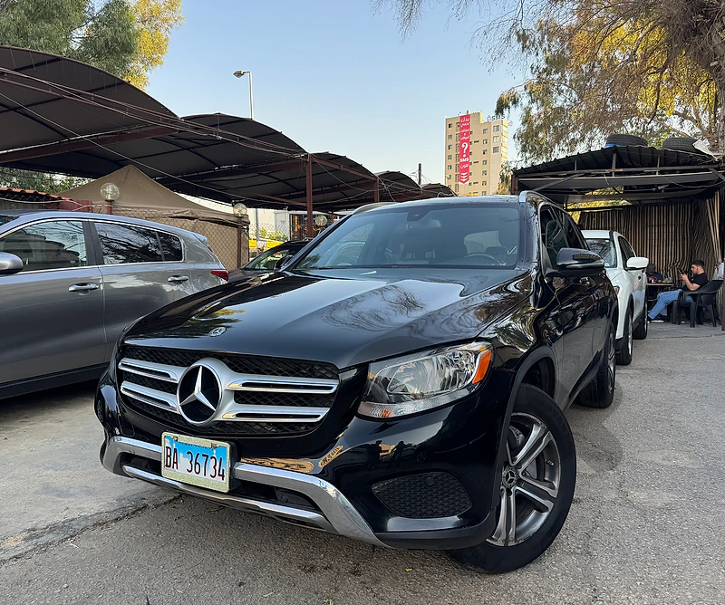 MERCEDES GLC300 2019, CLEAN CARFAX, full options, 81/882165