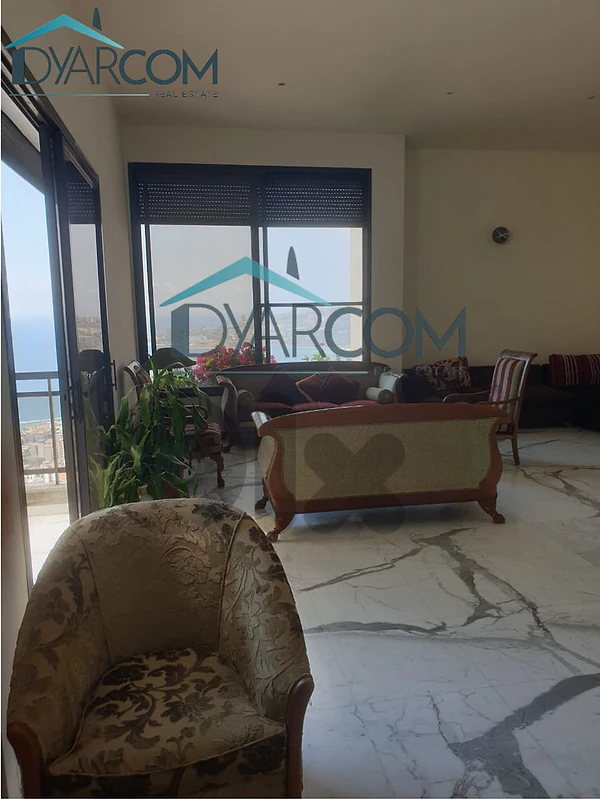 DY3644 - Haret Sakher Spacious Apartment for Sale!