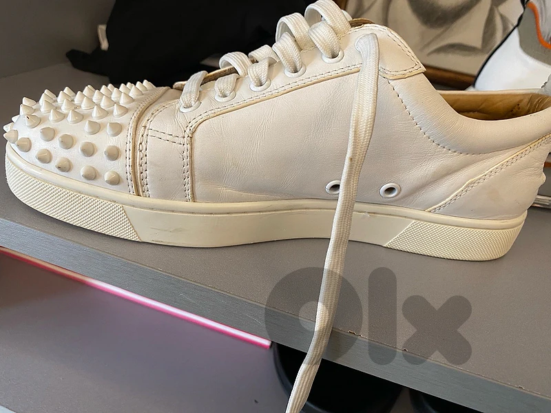 loubotins shoes