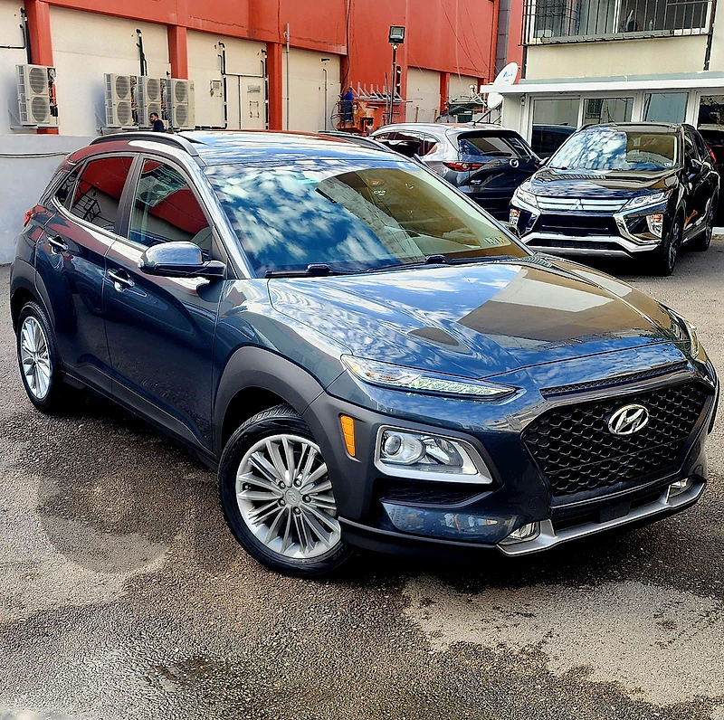 HYUNDAI KONA 2018 SEL AWD 2.0 LUXURY EDITION MINT CONDITION